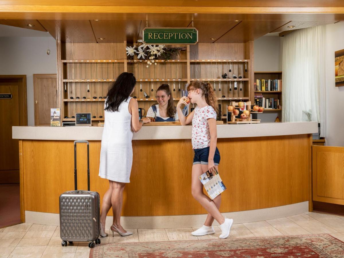 Hotel Ottenstein - Das Wohlfuehlhotel Rastenfeld Extérieur photo