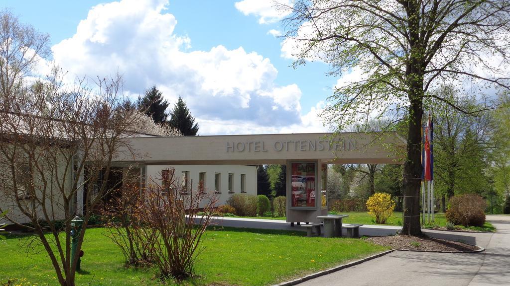 Hotel Ottenstein - Das Wohlfuehlhotel Rastenfeld Extérieur photo